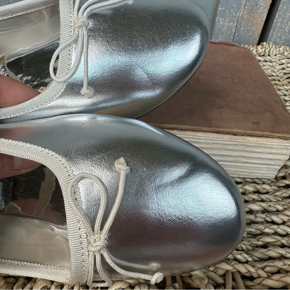 Crewcuts Girl's Strappy Ballet Flats Shinny Silver Sz K2 NWOB